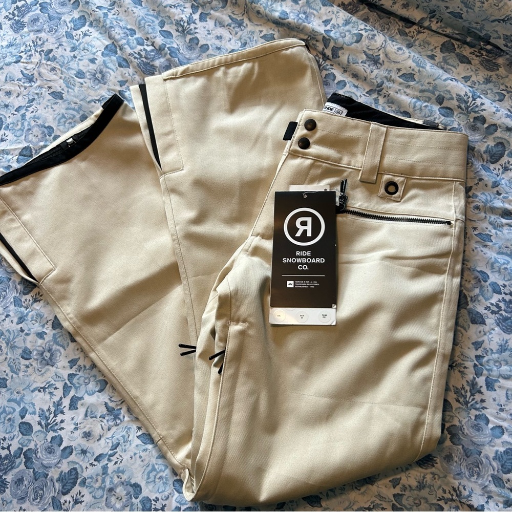 MUST GO! CLOSET CLEAN OUT! Women’s RIDE snowboard Pants